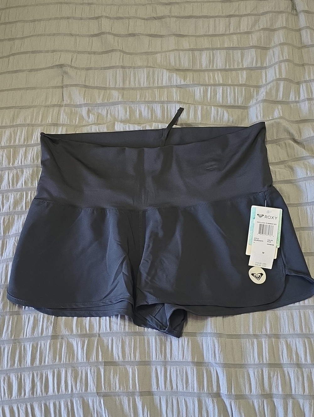 Roxy Women's Navy Performance Skort Shorts Sz Med Nwt